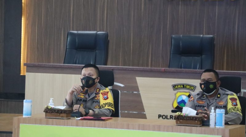 Kapolres Gresik AKBP Arief Fitrianto Pimpin Latpraops Sikat Semeru 2021