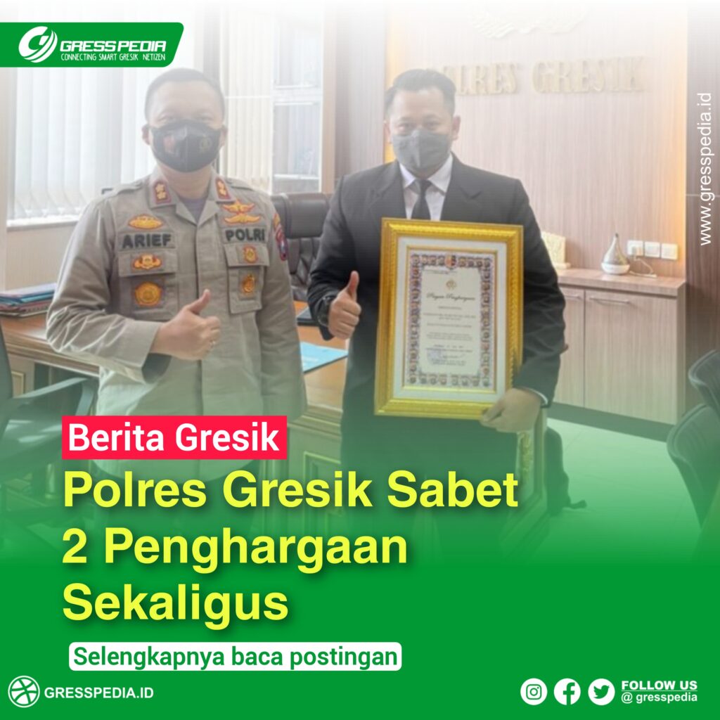 Kapolres Gresik AKBP Arief Fitrianto Piagam penghargaan atas keberhasilannya memperoleh predikat sebagai unit kerja PELAYANAN PRIMA