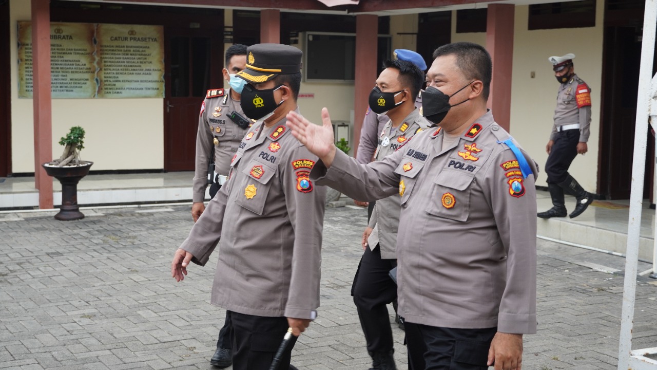 Kapolres Gresik Melakukan Kunjungan Kerja ke Polsek Jajaran