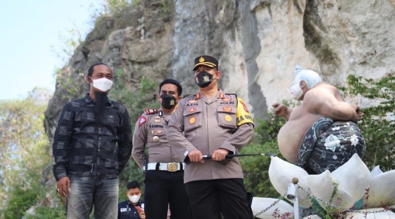 Pantau Prokes, Kapolres Gresik Kunjungi Wisata Setigi