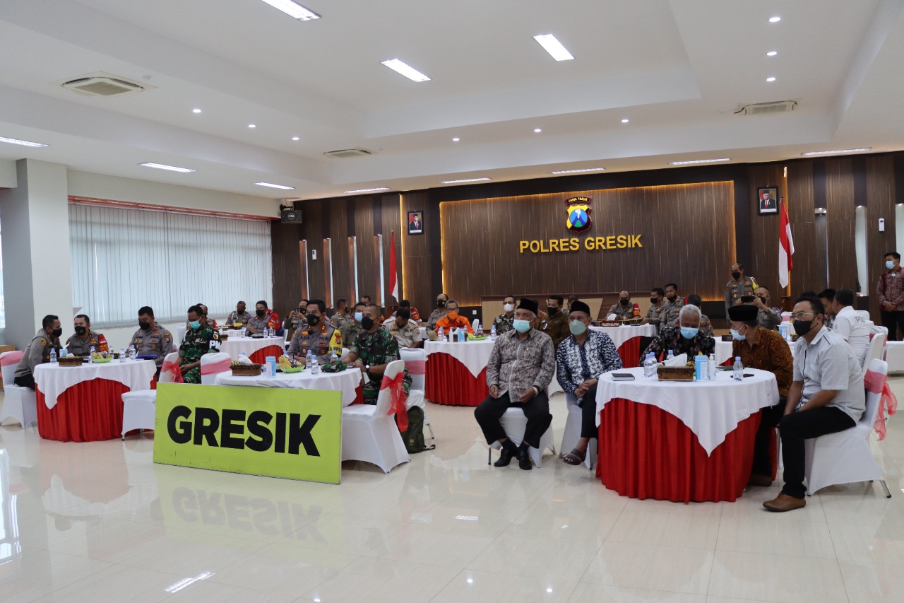 Vidcon Polres Gresik, Mengantisipasi Potensi Lonjakan Covid-19 Pada Perayaan Nataru