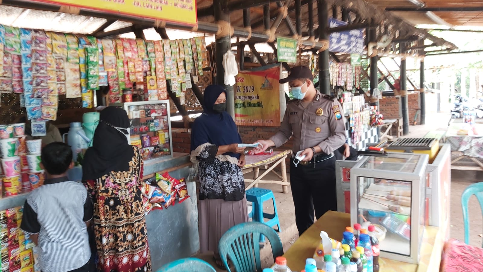 Polsek Manyar Gresik Terjunkan Bhabinkamtibmas Imbau Masyarakat Waspadai DBD