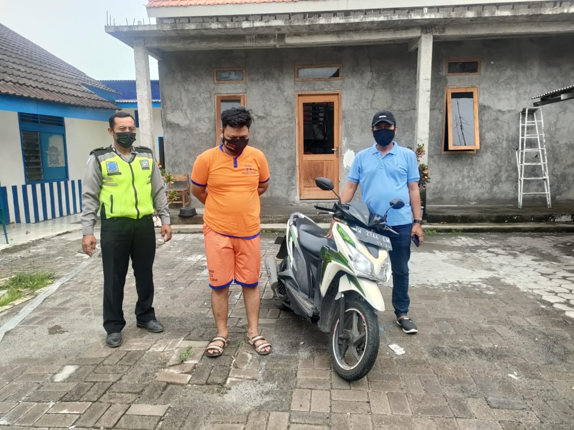 Polisi Tangkap Pelaku Curanmor di Warkop Gresik