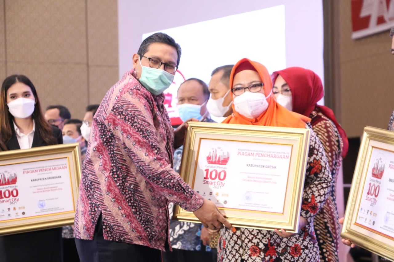 Pemkab Gresik Raih Penghargaan Smart City Kategori Smart Environment
