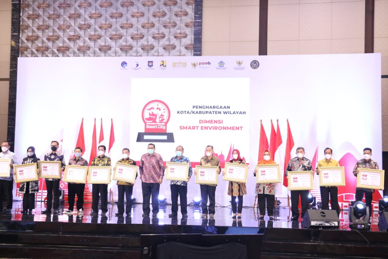 Pemkab Gresik Raih Penghargaan Smart City Kategori Smart Environment