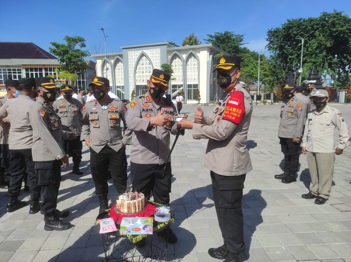 Puluhan Anggota Polres Gresik Diganjar Prestasi