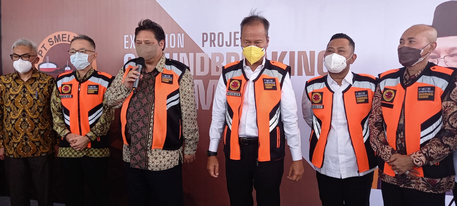 Menko Perekonomian dan Menperin Lakukan Groundbreaking Perluasan Pabrik Smelter di Gresik