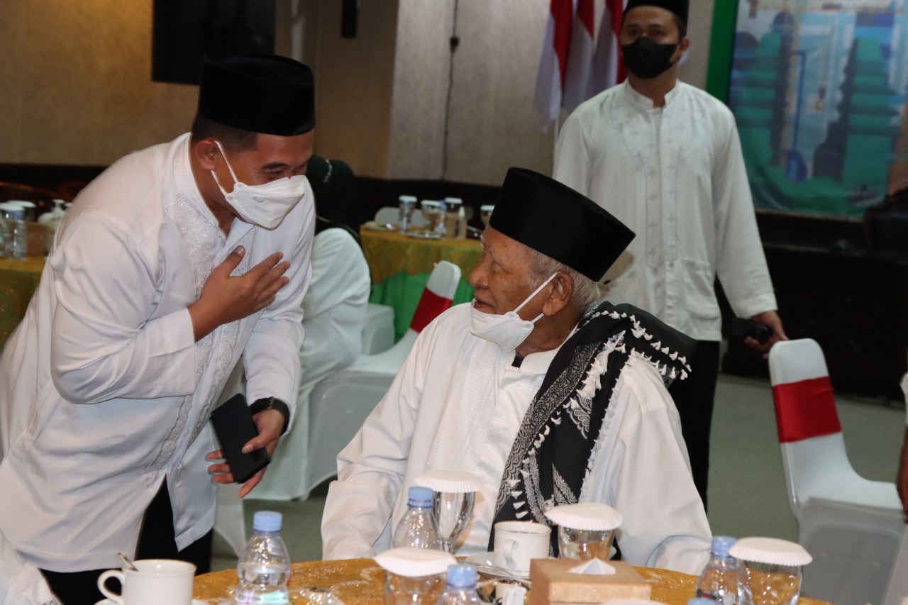 Kapolres Gresik Bersholawat Bareng Habib Syech dan Forkopimda