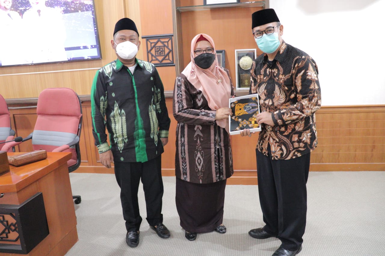 Terima Stafsus Wapres, Gus Yani Serius Bangun Kawasan Industri Halal (KIH)