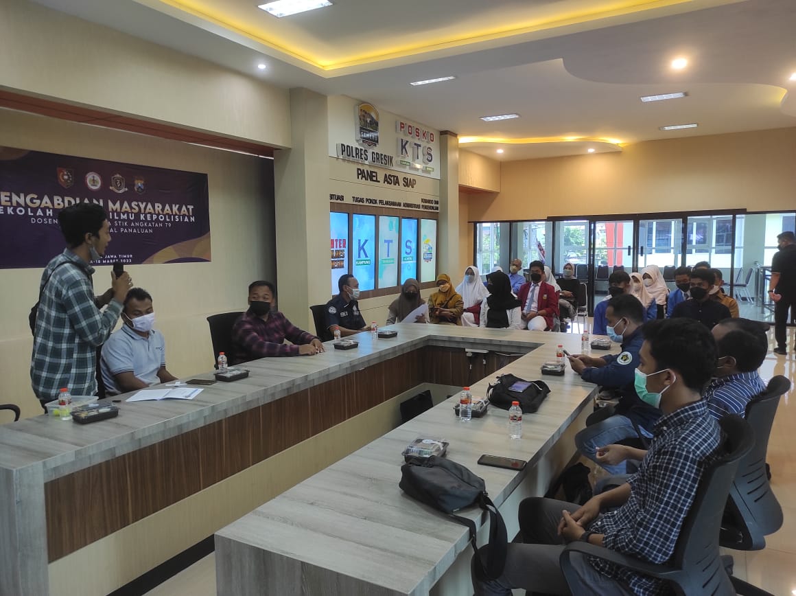Polres Gresik Bersama PWI Gelar Pelatihan Jurnalistik Kepada Pelajar SMA