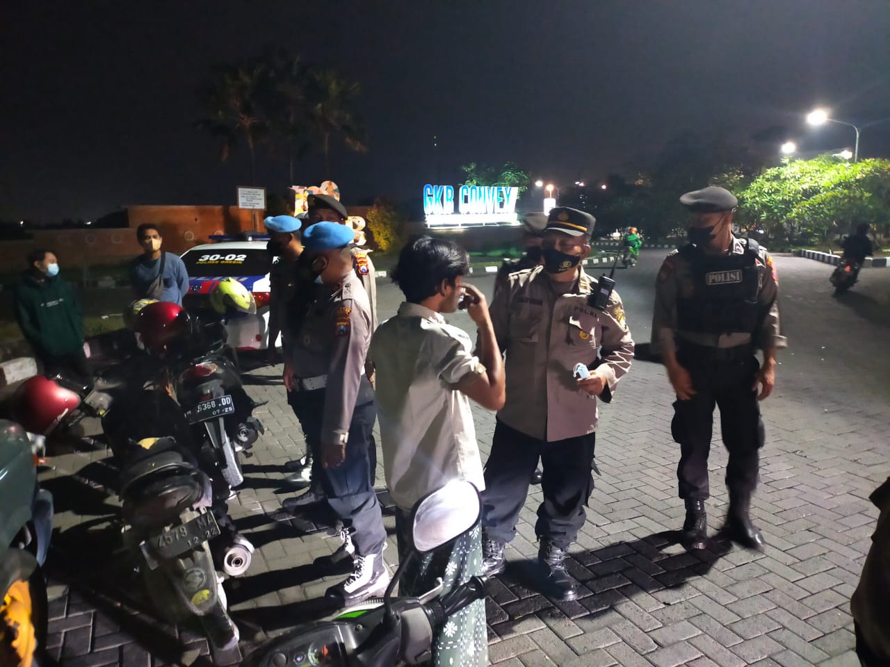 Operasi Yustisi Aman Nusa II Polres Gresik Tegur Belasan Pemotor