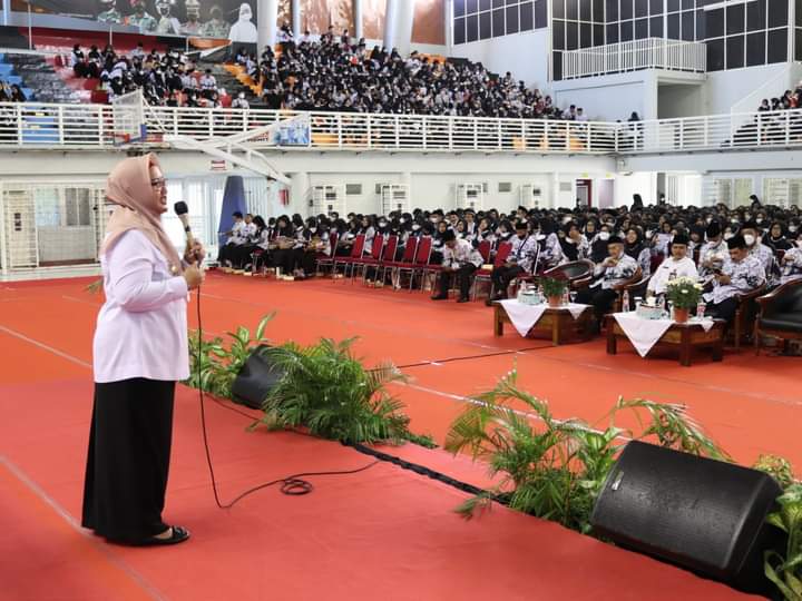 Hadiri Halal Bi Halal Keluarga Besar PGRI, Wabup Gresik Beri Pesan Begini