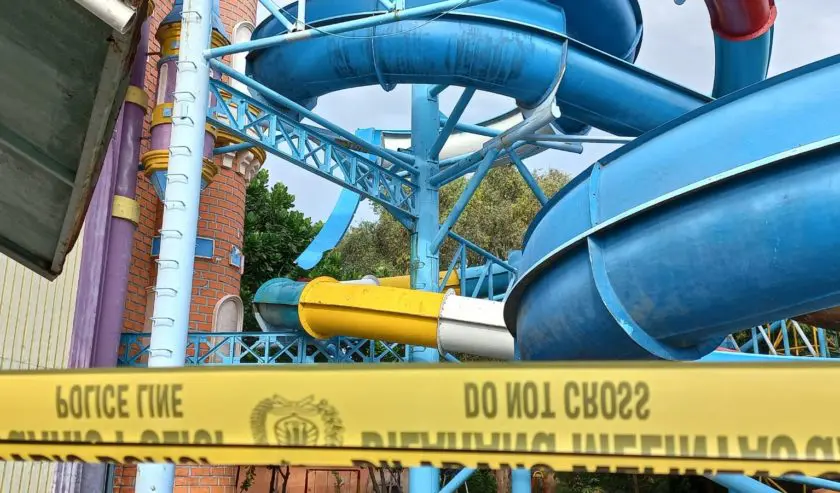 Seluruh Korban Prosotan Waterpark Kenjeran Sudah Dibawa ke Rumah Sakit