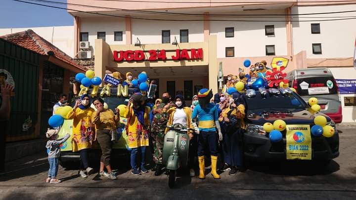 Nakes di Gresik Berkeliling Sosialisasi Bulan Imunisasi Anak 2022