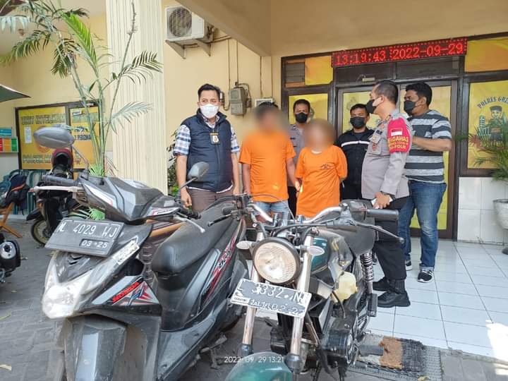 Polsek Manyar Ringkus Pasangan Curanmor, Tenggak Miras Sebelum Beraksi