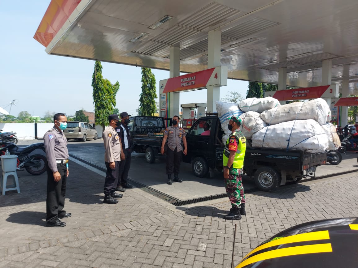 Antisipasi Kenaikan Harga BBM, Polres Gresik Terjunkan Ratusan Personil