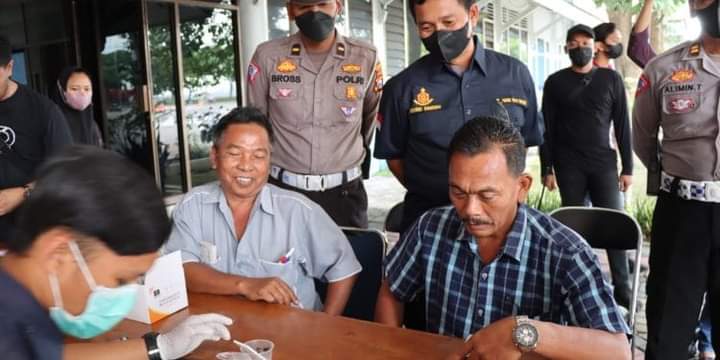 Ops Lilin Semeru 2022, Polres Gresik Gelar Tes Urine Dadakan di Terminal Bunder