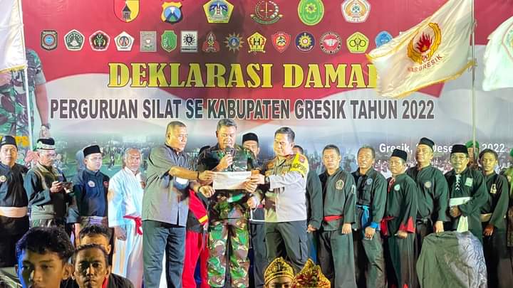 Kapolres Gresik Hadiri Deklarasi Damai Perguruan Silat di Makodim 0817 Gresik