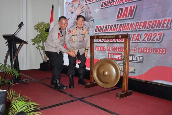 Wakapolda Jatim Pimpin Sosialisasi Perpol Nomor 10 Tahun 2022 di Gresik
