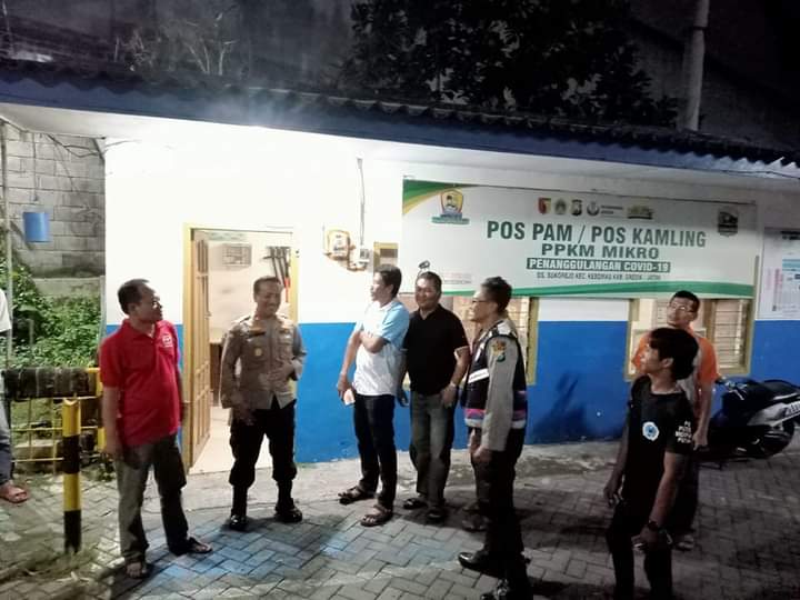 Kasat Binmas Polres Gresik Sambangi Pos Kamling Desa Sukorejo