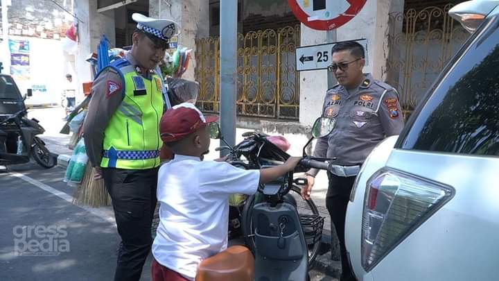 Demi Keselamatan, Satlantas Polres Gresik Imbau Penggunaan Sepeda Listrik di Jalan Umum