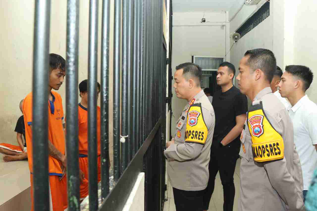 Kapolres Tinjau Langsung Pengawasan Kondisi Rutan Polres Gresik
