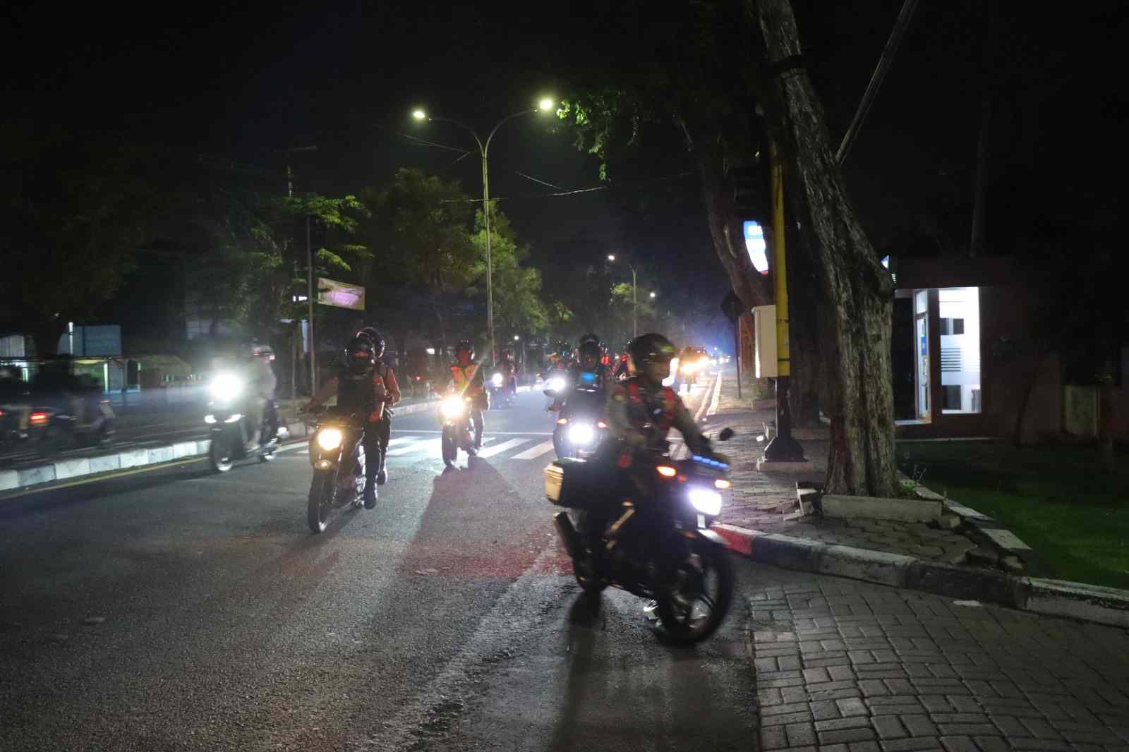 Pengamanan Malam Takbir dan Sholat Idul Fitri 1445 H di Gresik Berlangsung Lancar dan Aman