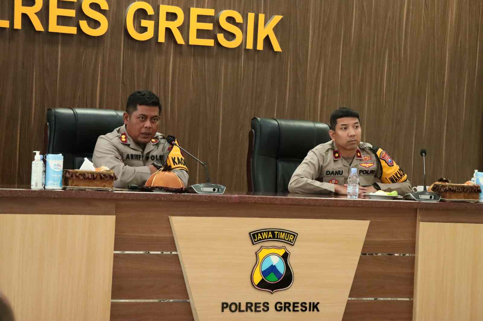 Kapolres Gresik AKBP Arief Kurniawan Tekankan Disiplin dan Pengawasan Kamtibmas
