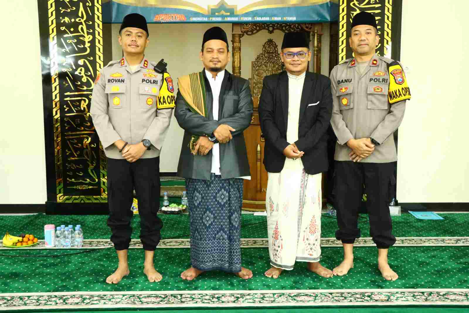 Polres Gresik Peringati Isra Mikraj Nabi Muhammad SAW 1446 H/2025 M dengan Penuh Khidmat