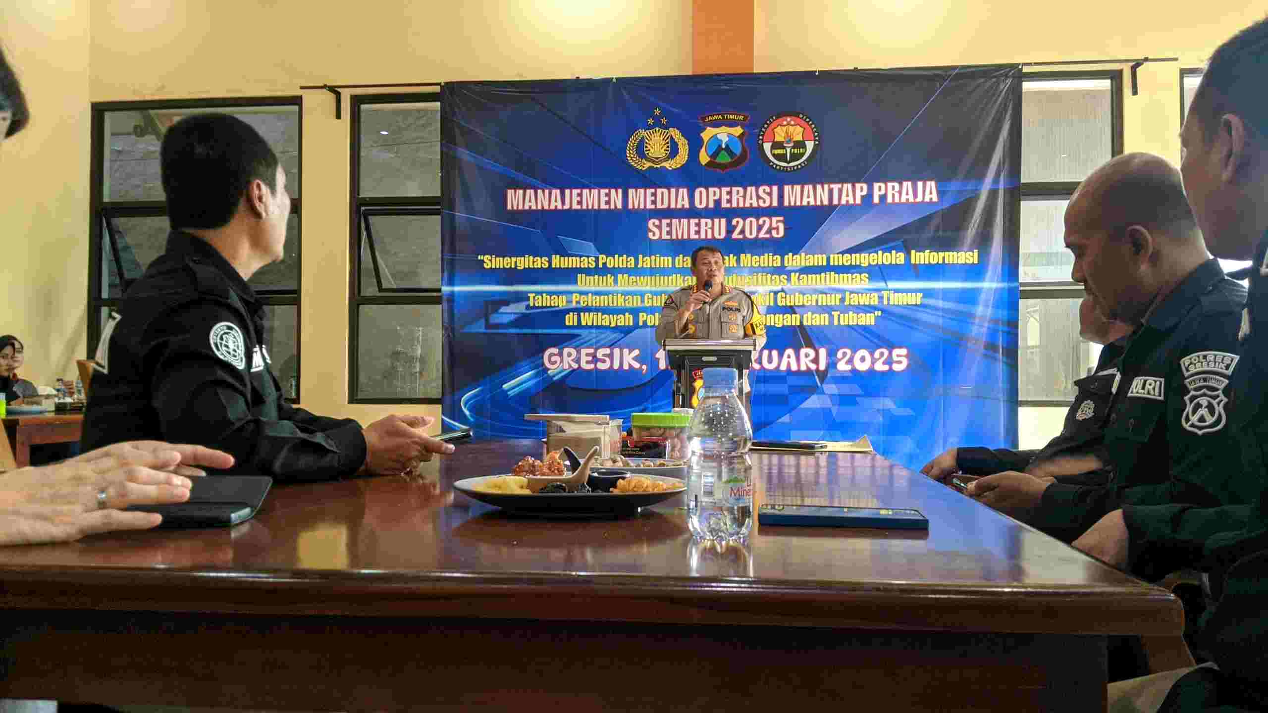 Humas Polda Jatim Ajak Awak Media Wujudkan Kamtibmas Kondusif Jelang Pelantikan Kepala Daerah