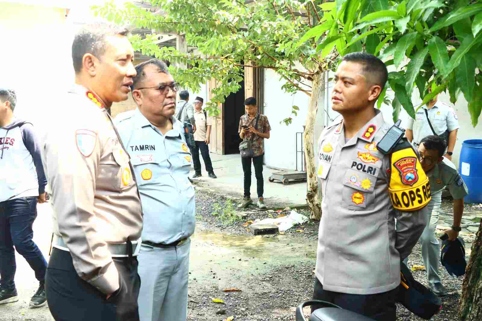 Kapolres Gresik Sampaikan Duka Mendalam untuk Korban Kecelakaan Maut di Jalan Raya Duduksampeyan