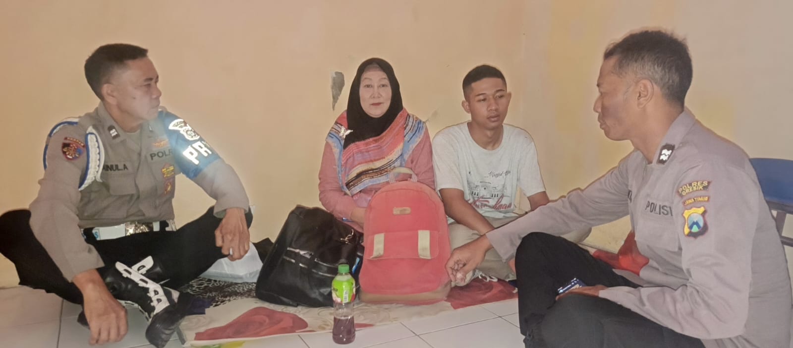 Aksi Cepat Tanggap Polsek Wringinanom Bantu Pemuda Asal Jakarta yang Terlantar di Gresik