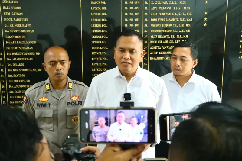 Polres Gresik Serahkan Kades Pengguna Sabu Asal Bawean Direhabilitasi di BNNK