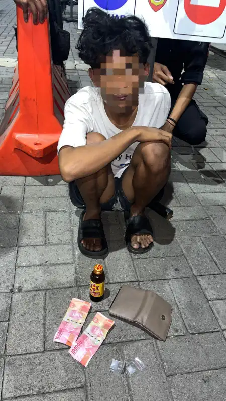 Patroli Dini Hari Kalamunyeng Polres Gresik Gagalkan Balap Liar dan Amankan Terduga Terlibat Narkoba