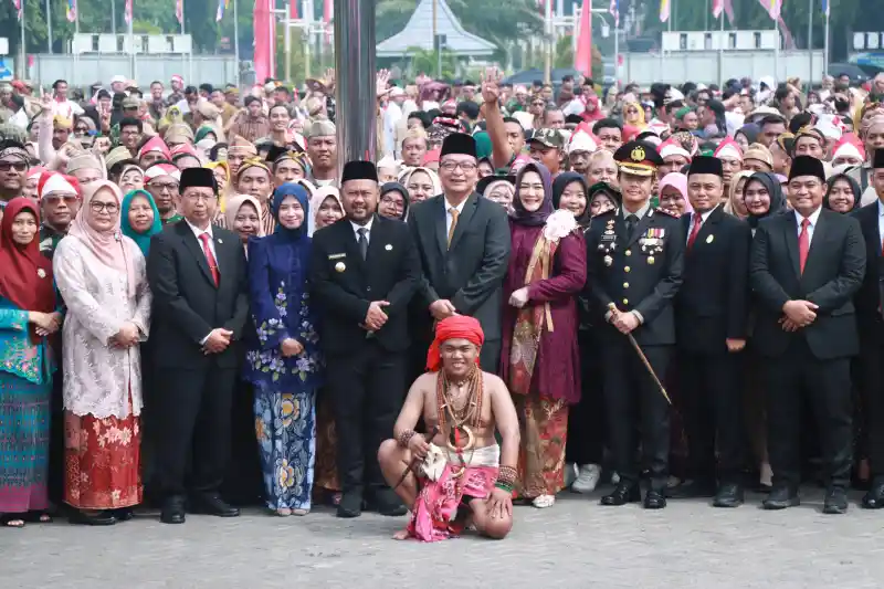 Kenang Jasa Pahlawan, Polres dan Pemkab Gresik Gelar Upacara Khidmat di Dua Lokasi Utama
