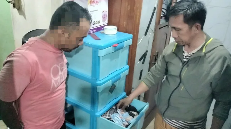 Gerak Cepat Polsek Gresik Kota Ungkap Pencurian Toko Sembako, Residivis Diringkus Kurang dari 24 Jam