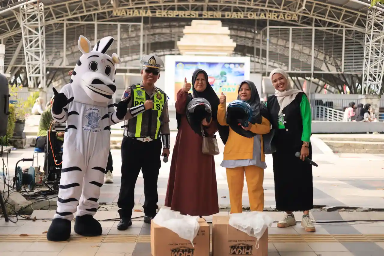 Wujudkan Jalan Raya Aman, Satlantas Polres Gresik Sapa Warga di CFD Wahana Ekspresi Pusponegoro