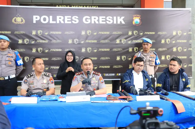 Polres Gresik Ringkus Komplotan Residivis Pencuri Kabel PLN Lintas Daerah di Ngawi
