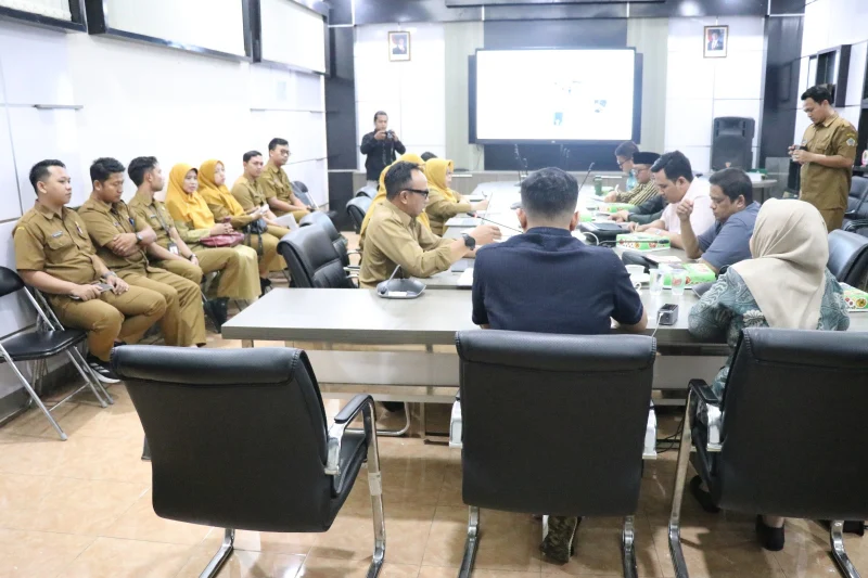 Komisi I DPRD Gresik Mendesak Para Pelaku Dugaan Penipuan Rekrutmen ASN SK Palsu Diusut Tuntas - 2