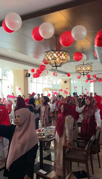Semarak HUT RI ke-81, Hotel Santika Gresik Sajikan Lunch Spesial Kemerdekaan“Sejuta Rasa Kemerdekaan”