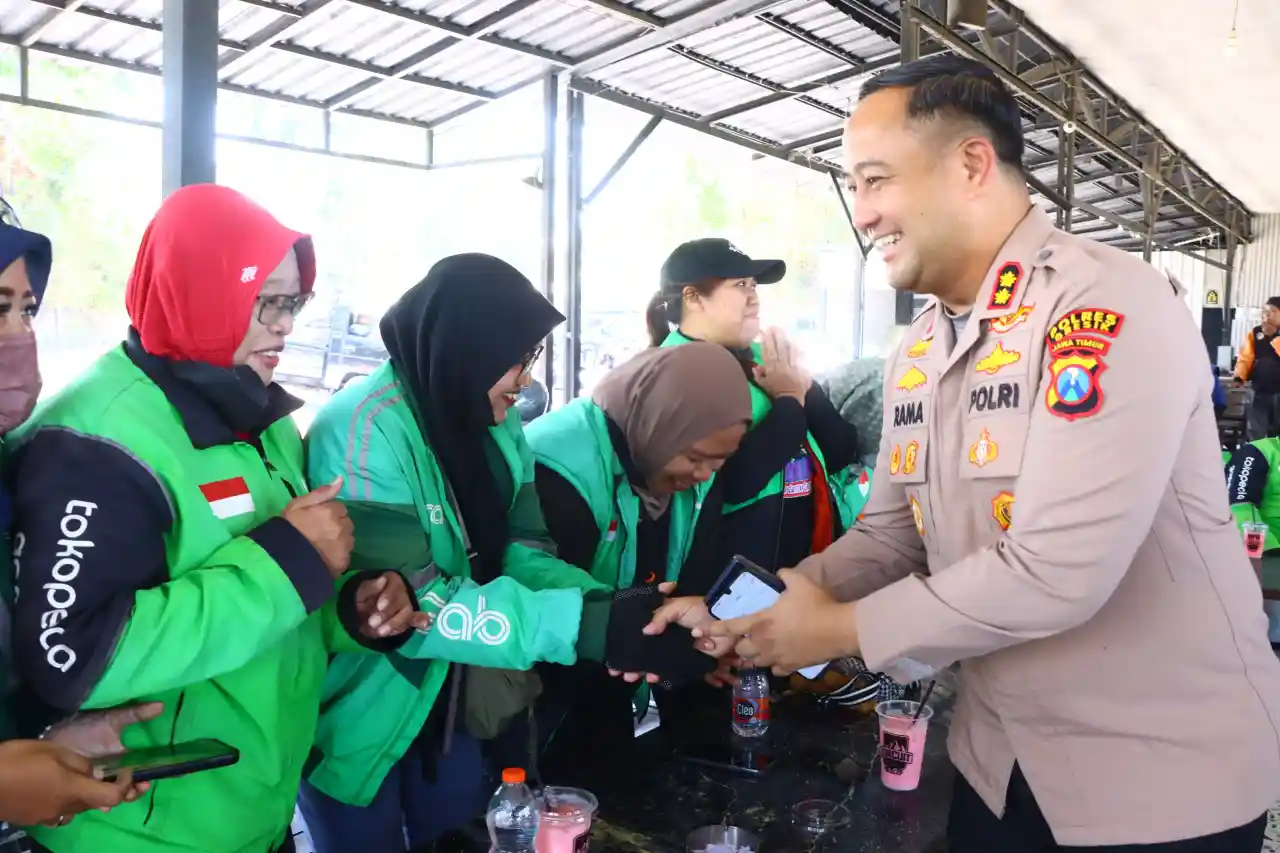 Kapolres Gresik Duduk Bersama Ratusan Driver Ojol, Perkuat Sinergi Kamtibmas Wujudkan Jogo Gresik