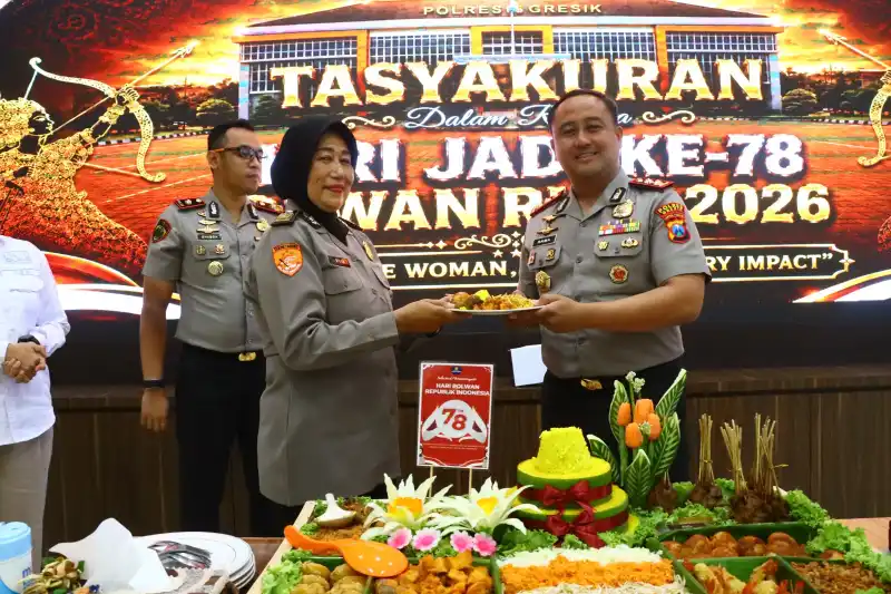 Tasyakuran HUT Polwan ke-78, Kapolres Gresik Ingatkan Profesionalisme dan Etika Bermedia Sosial