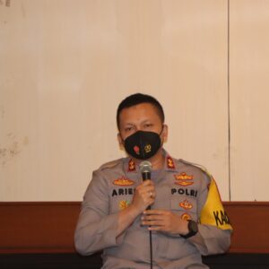 Kapolres Gresik Ikuti Rakor Forkopimda Dalam Rangka Evaluasi PPKM Mikro Pasca Hari Raya Idul Fitri 1442 H