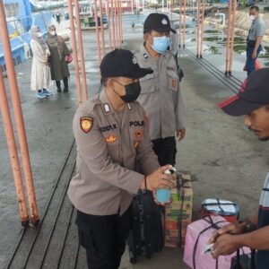 Polsek KPPP Gresik Gencarkan Ops Yustisi di Kawasan Pelabuhan