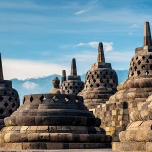 Jangan Lagi Berani Merogoh Tangan Patung Budha di Candi Borobudur