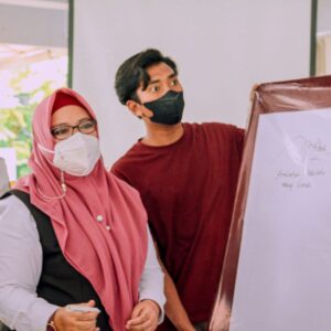 Wakil Bupati Gresik Aminatun Habibah Ajak Pelaku UMKM Mengembangkan Usaha Berbasis Digital Marketing