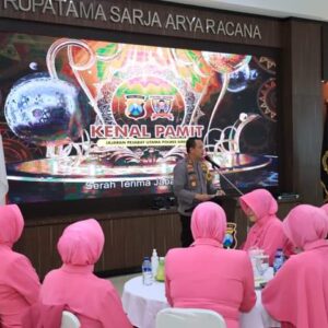 Kabag Dan Kapolsek Jajaran Polres Gresik Berganti, Kapolres Beri Pesan Begini
