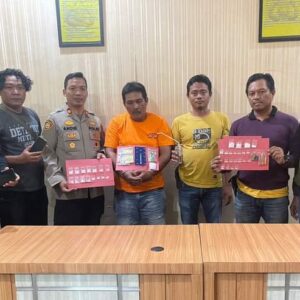 Polisi Gresik Grebek Bandar Sabu di Menganti Amankan 37 Poket Sabu seberat 27,59 gram