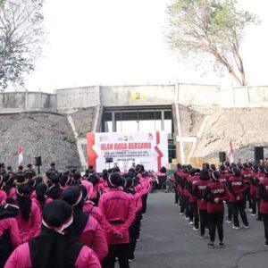 Polres Gresik Gelar Olahraga Bersama Peringati Hari Jadi Polwan RI ke-75