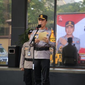 Kadiv Humas Polri Pimpin Apel Gelar Pasukan Kesiapan Satgas Humas Pengamanan Pemilu 2024